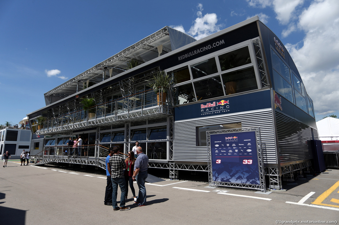 GP SPAGNA, 12.05.2016 - Motorhome Red Bull Racing