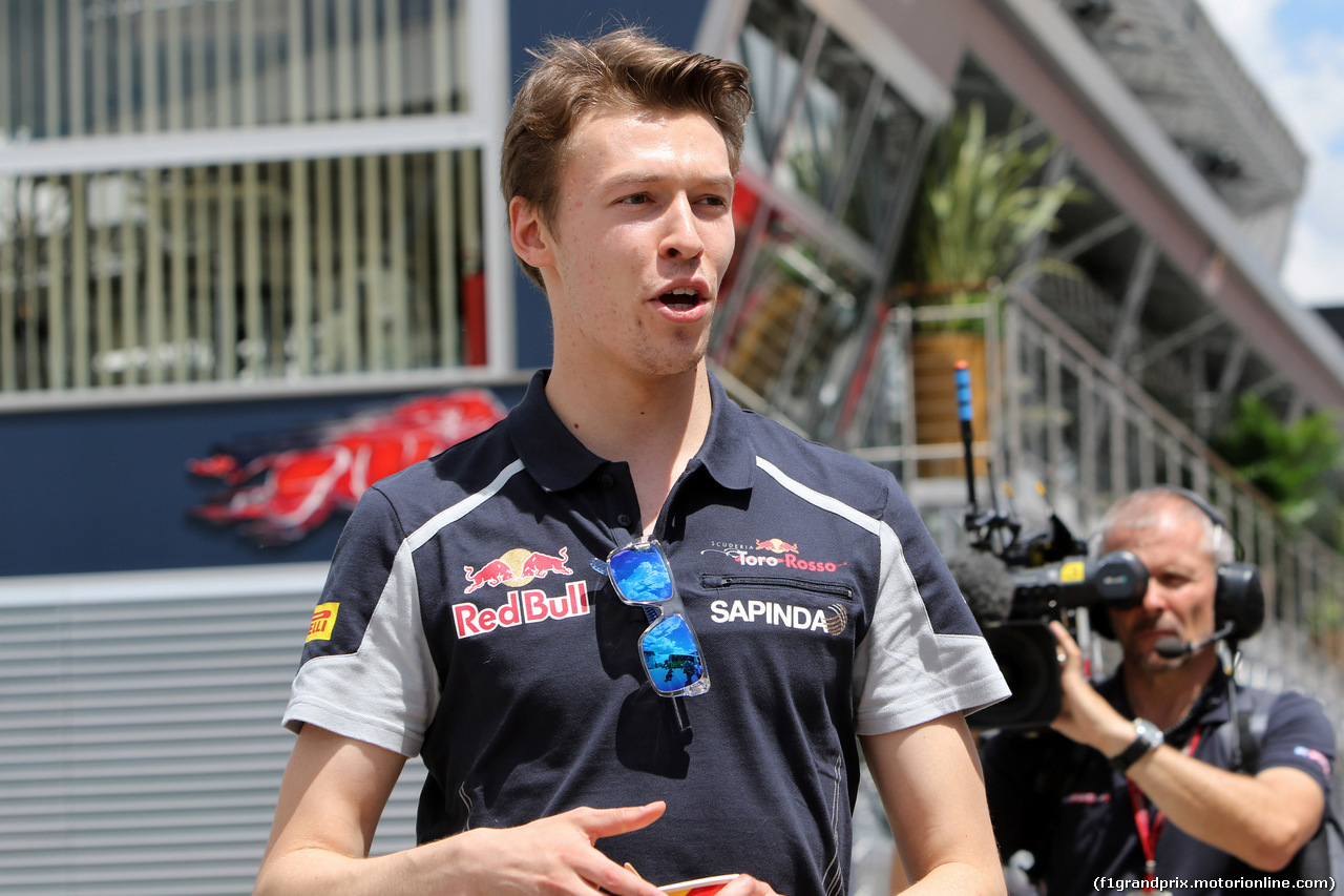 GP SPAGNA, 12.05.2016 - Daniil Kvyat (RUS) Scuderia Toro Rosso STR11