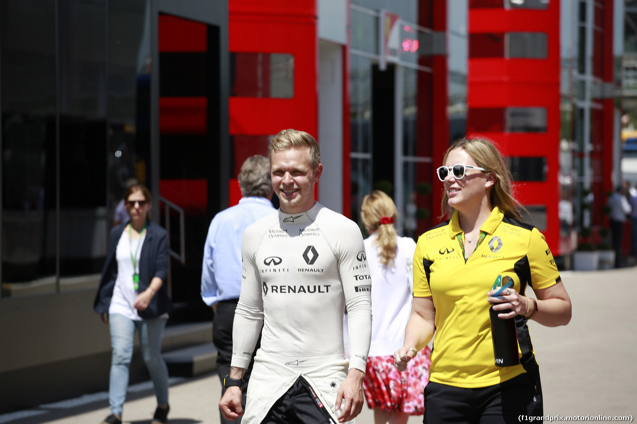 GP SPAGNA, 14.05.2016 - Qualifiche, Kevin Magnussen (DEN) Renault Sport F1 Team RS16