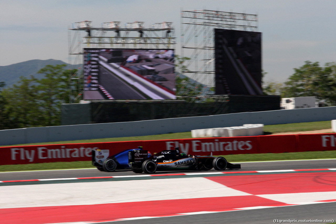 GP SPAGNA, 13.05.2016 - Prove Libere 1, Felipe Nasr (BRA) Sauber C34 e Nico Hulkenberg (GER) Sahara Force India F1 VJM09