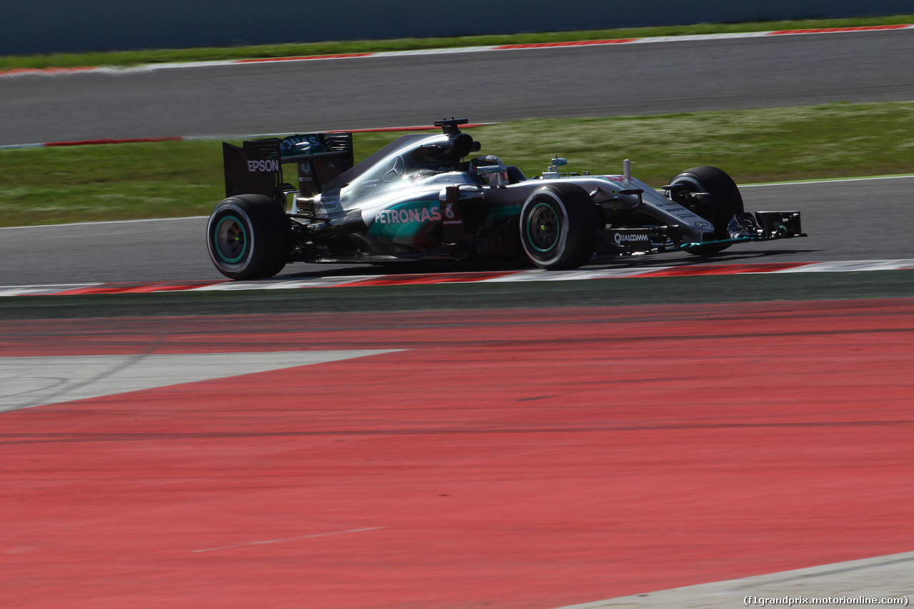 GP SPAGNA, 13.05.2016 - Prove Libere 1, Lewis Hamilton (GBR) Mercedes AMG F1 W07 Hybrid