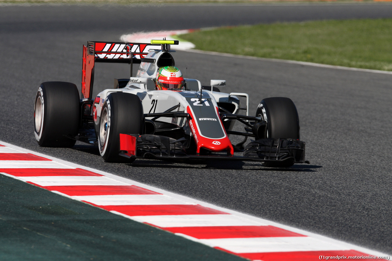 GP SPAGNA, 13.05.2016 - Prove Libere 1, Esteban Gutierrez (MEX) Haas F1 Team VF-16