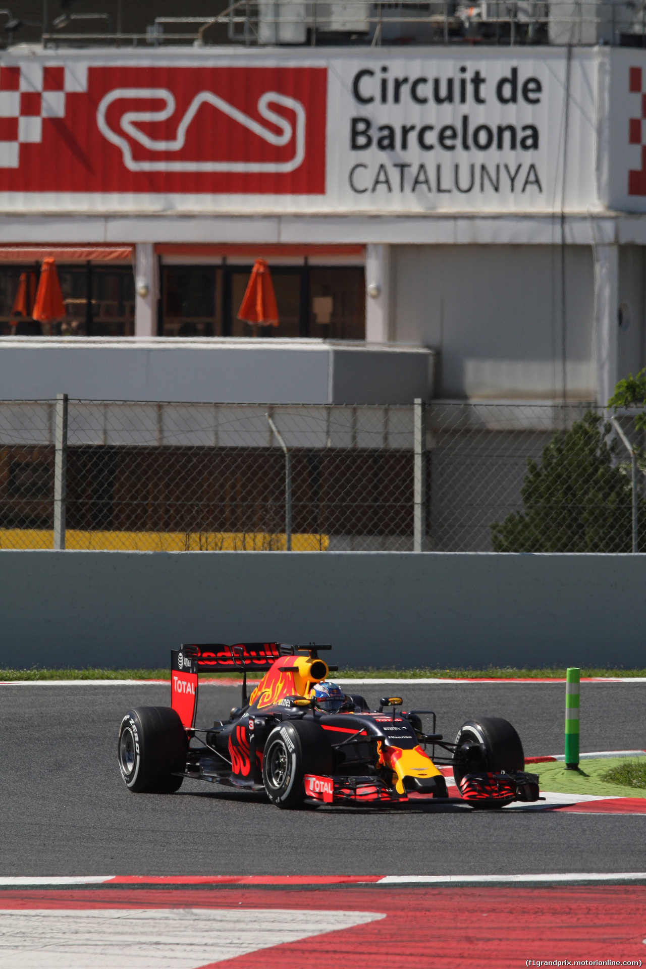 GP SPAGNA, 13.05.2016 - Prove Libere 1, Daniel Ricciardo (AUS) Red Bull Racing RB12