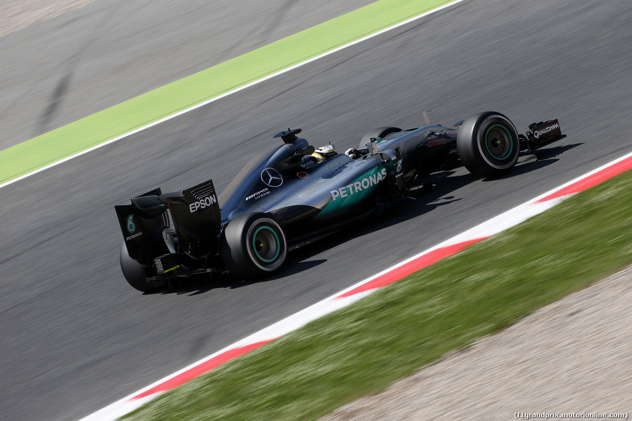 GP SPAGNA, 13.05.2016 - Prove Libere 1, Lewis Hamilton (GBR) Mercedes AMG F1 W07 Hybrid