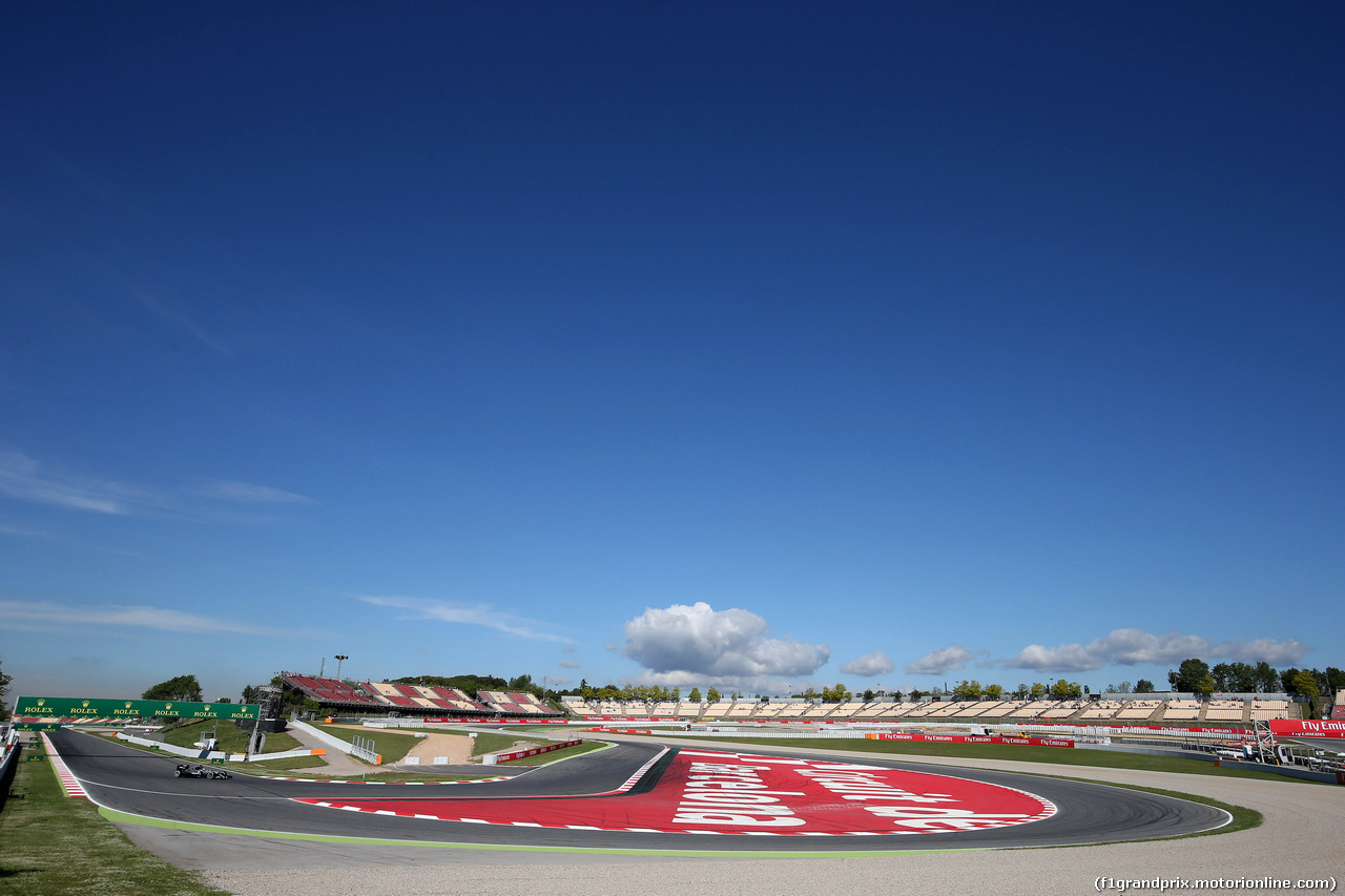 GP SPAGNA, 13.05.2016 - Prove Libere 1, Lewis Hamilton (GBR) Mercedes AMG F1 W07 Hybrid