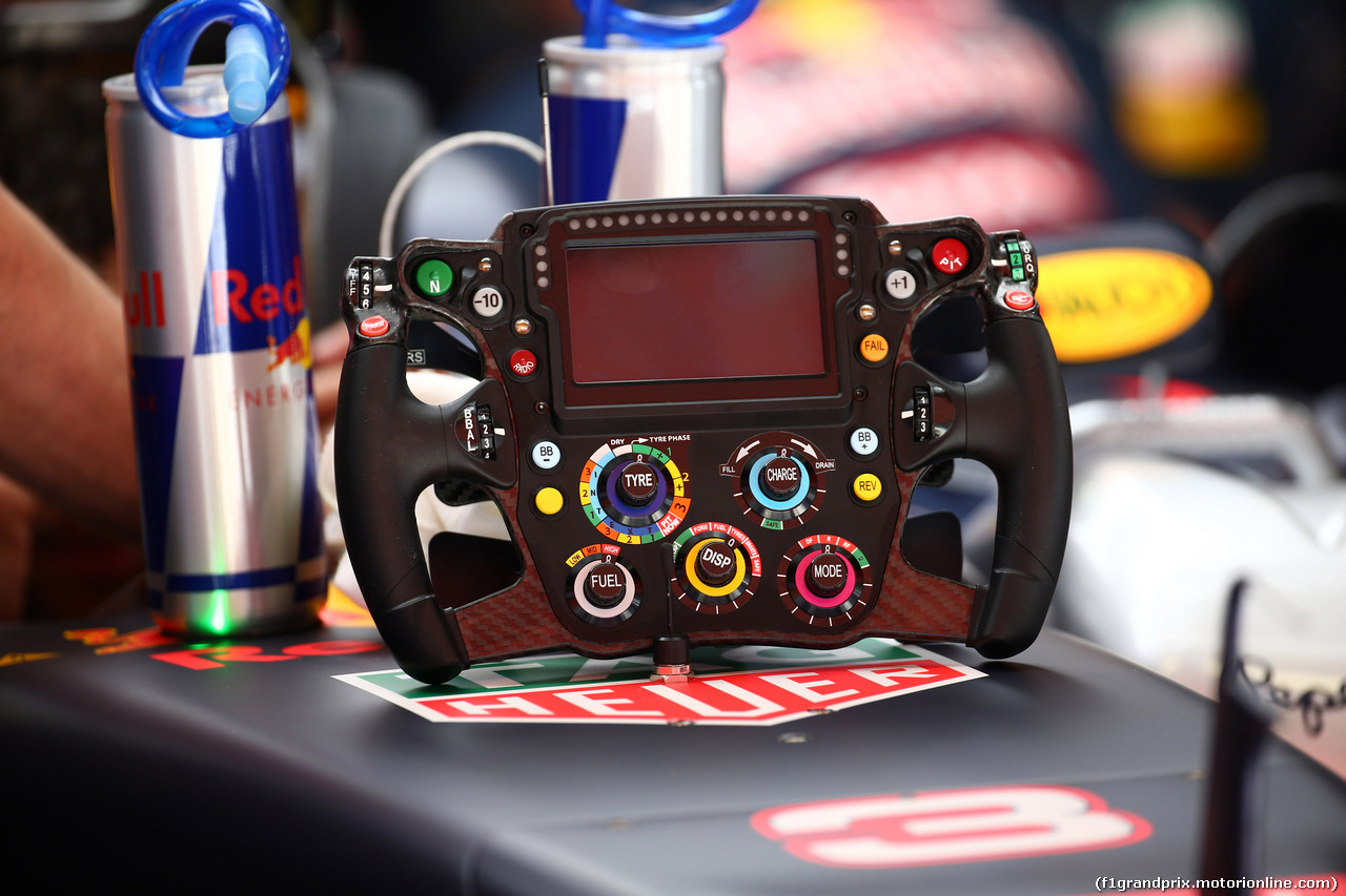 GP SPAGNA, 13.05.2016 - Prove Libere 1, Steering wheel of Daniel Ricciardo (AUS) Red Bull Racing RB12
