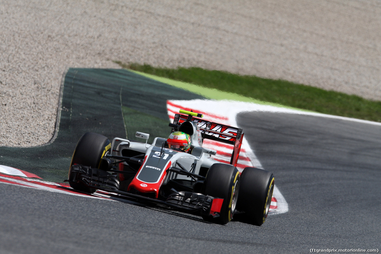 GP SPAGNA, 13.05.2016 - Prove Libere 2, Esteban Gutierrez (MEX) Haas F1 Team VF-16