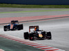 GP SPAGNA, 13.05.2016 - Free Practice 1, Daniel Ricciardo (AUS) Red Bull Racing RB12 e Pascal Wehrlein (GER) Manor Racing MRT05