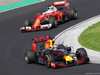 GP UNGHERIA, 24.07.2016 - Gara, Daniel Ricciardo (AUS) Red Bull Racing RB12 e Sebastian Vettel (GER) Ferrari SF16-H
