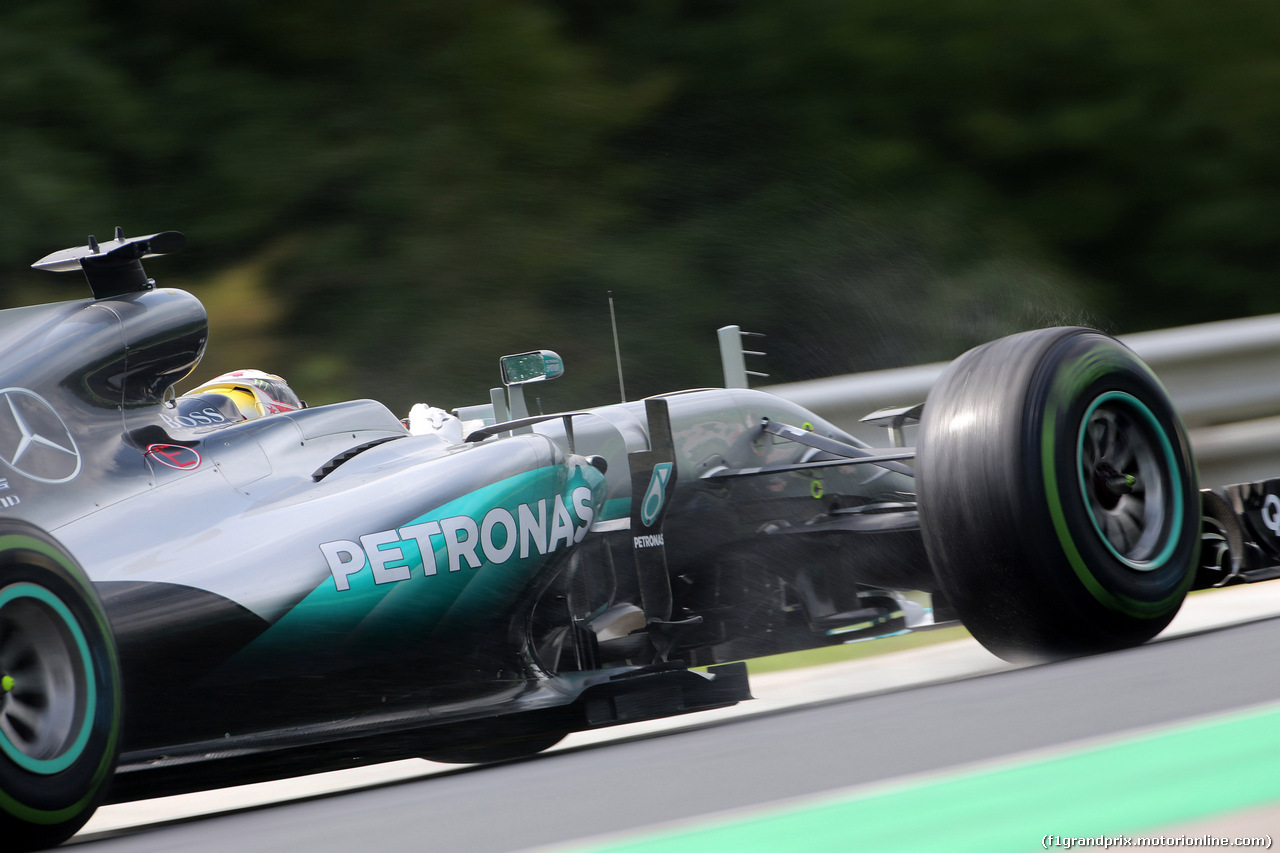 GP UNGHERIA, 23.07.2016 - Qualifiche, Lewis Hamilton (GBR) Mercedes AMG F1 W07 Hybrid