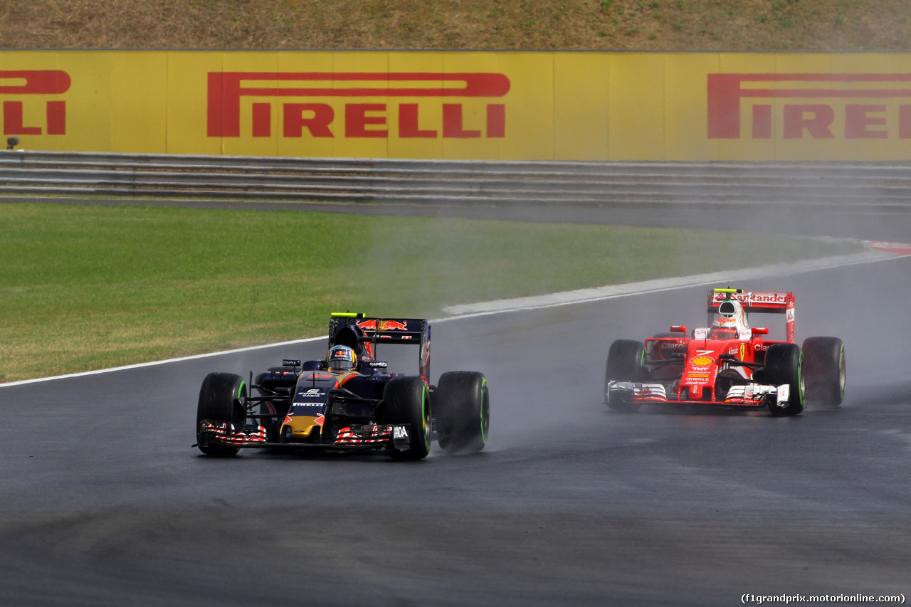 GP UNGHERIA, 23.07.2016 - Qualifiche, Carlos Sainz Jr (ESP) Scuderia Toro Rosso STR11 e Kimi Raikkonen (FIN) Ferrari SF16-H