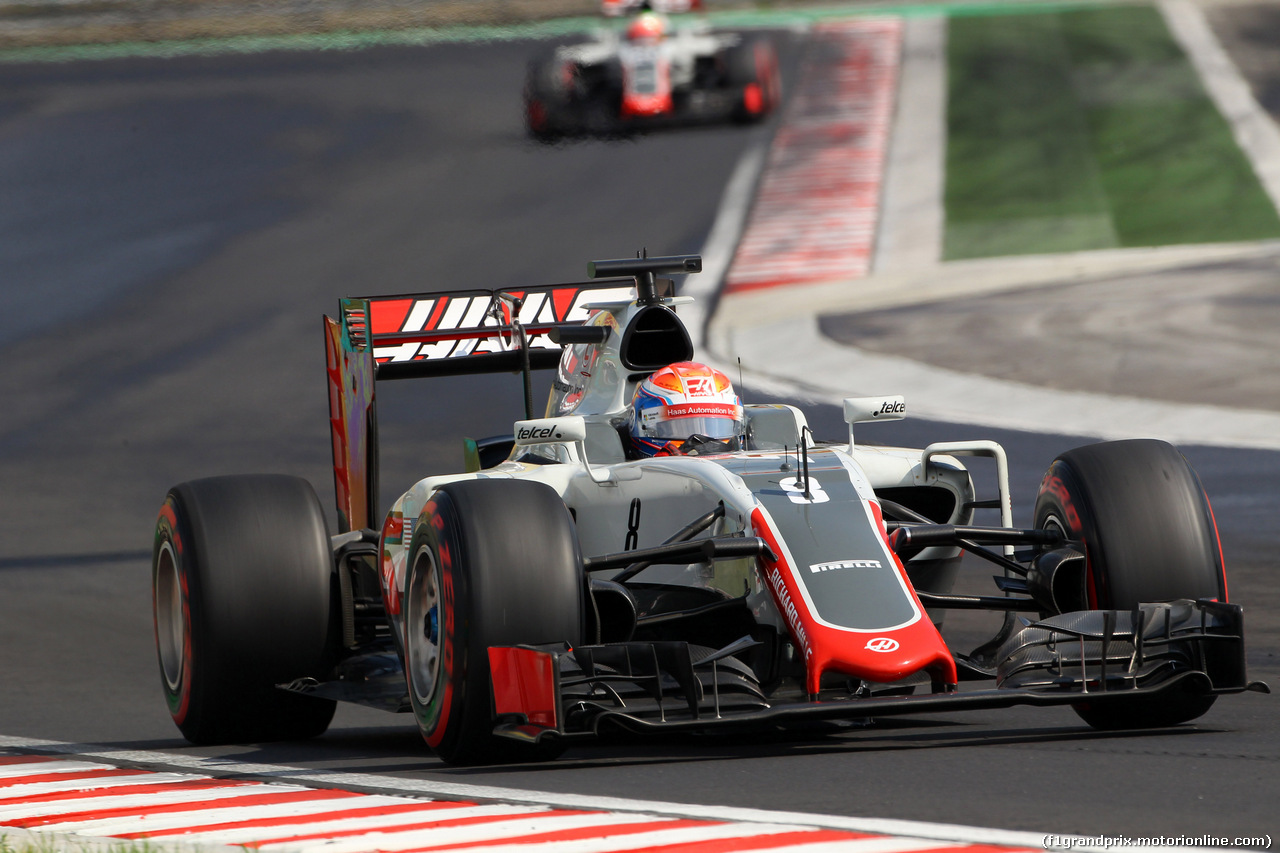 GP UNGHERIA, 23.07.2016 - Qualifiche, Romain Grosjean (FRA) Haas F1 Team VF-16 davanti a Esteban Gutierrez (MEX) Haas F1 Team VF-16