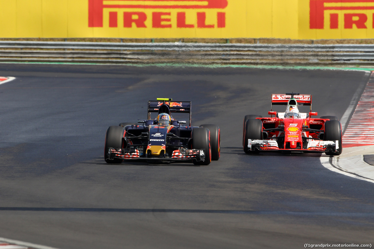 GP UNGHERIA, 23.07.2016 - Qualifiche, Carlos Sainz Jr (ESP) Scuderia Toro Rosso STR11 e Sebastian Vettel (GER) Ferrari SF16-H