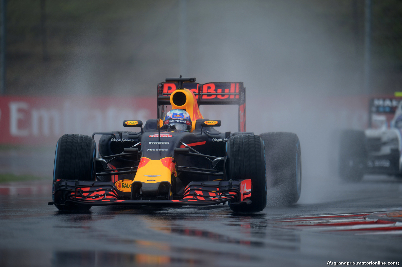 GP UNGHERIA, 23.07.2016 - Qualifiche, Daniel Ricciardo (AUS) Red Bull Racing RB12