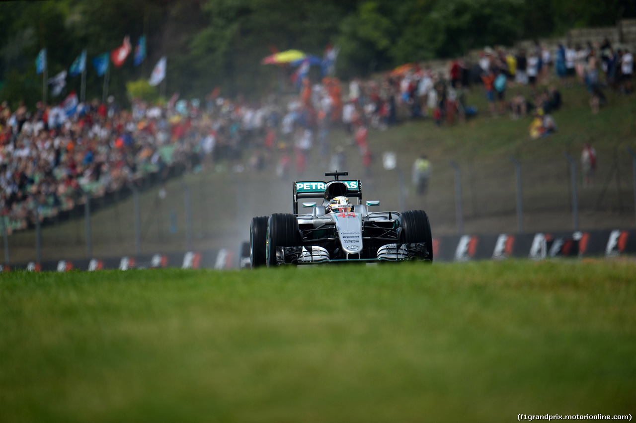 GP UNGHERIA, 23.07.2016 - Qualifiche, Lewis Hamilton (GBR) Mercedes AMG F1 W07 Hybrid