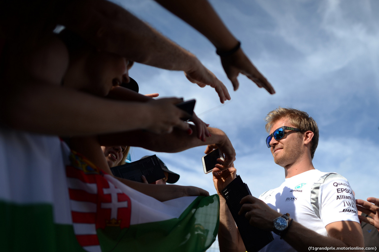 GP UNGHERIA, 21.07.2016 - Autograph session, Nico Rosberg (GER) Mercedes AMG F1 W07 Hybrid