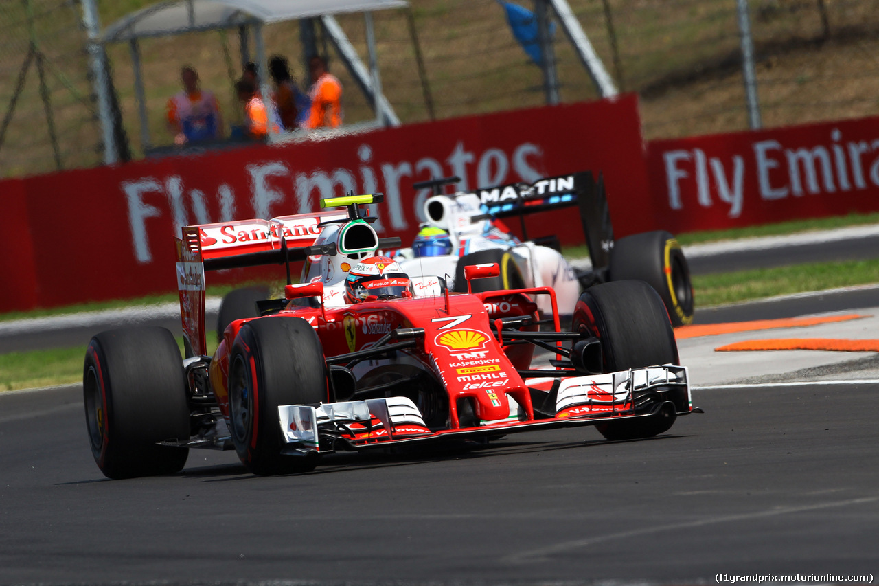 GP UNGHERIA, 22.07.2016 - Prove Libere 1, Kimi Raikkonen (FIN) Ferrari SF16-H e Felipe Massa (BRA) Williams FW38