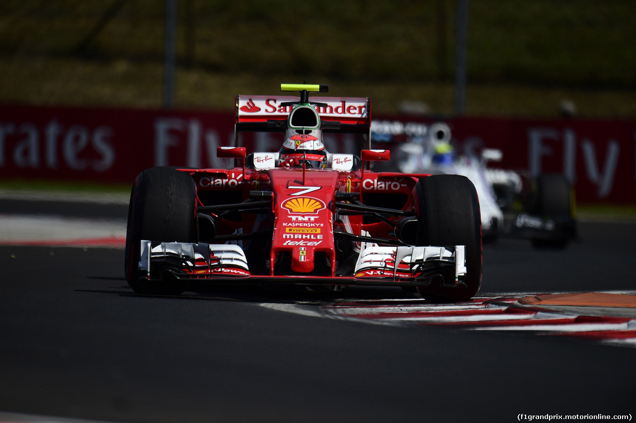 GP UNGHERIA, 22.07.2016 - Prove Libere 1, Kimi Raikkonen (FIN) Ferrari SF16-H e Felipe Massa (BRA) Williams FW38