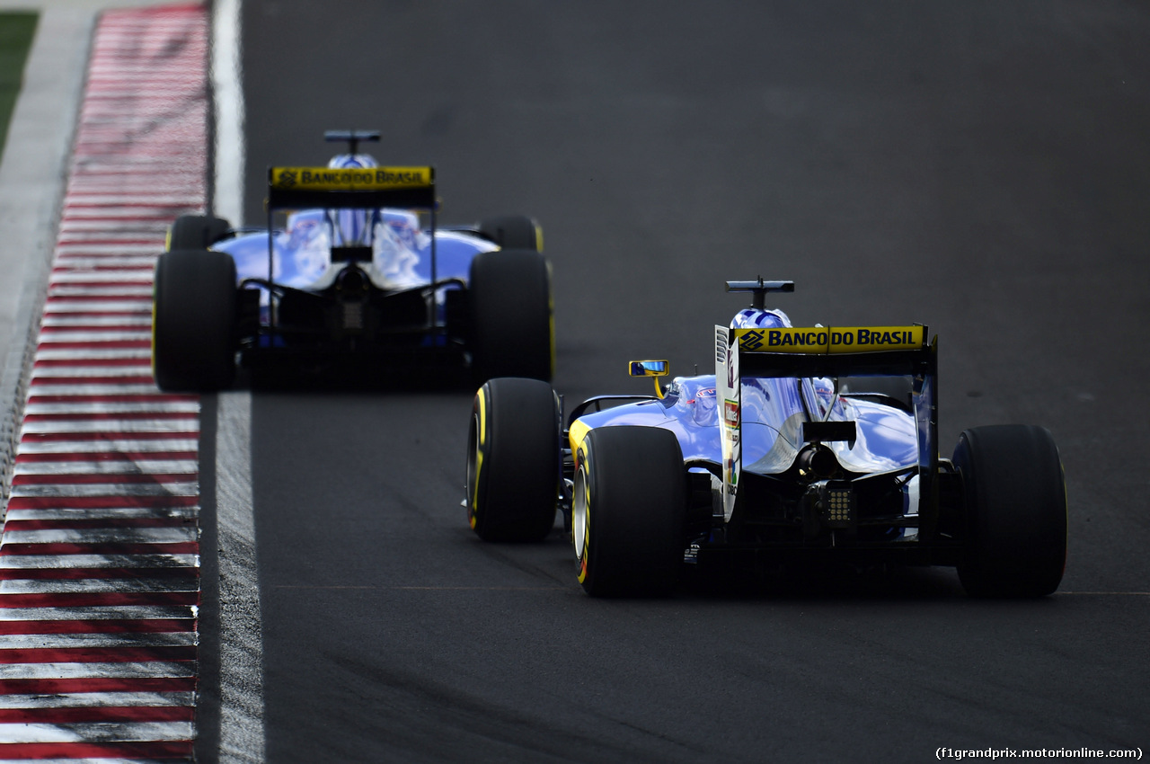 GP UNGHERIA, 22.07.2016 - Prove Libere 2, Felipe Nasr (BRA) Sauber C34 e Marcus Ericsson (SUE) Sauber C34