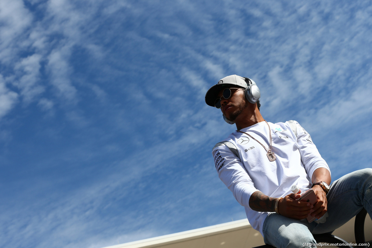 GP USA, 23.10.2016 - Lewis Hamilton (GBR) Mercedes AMG F1 W07 Hybrid