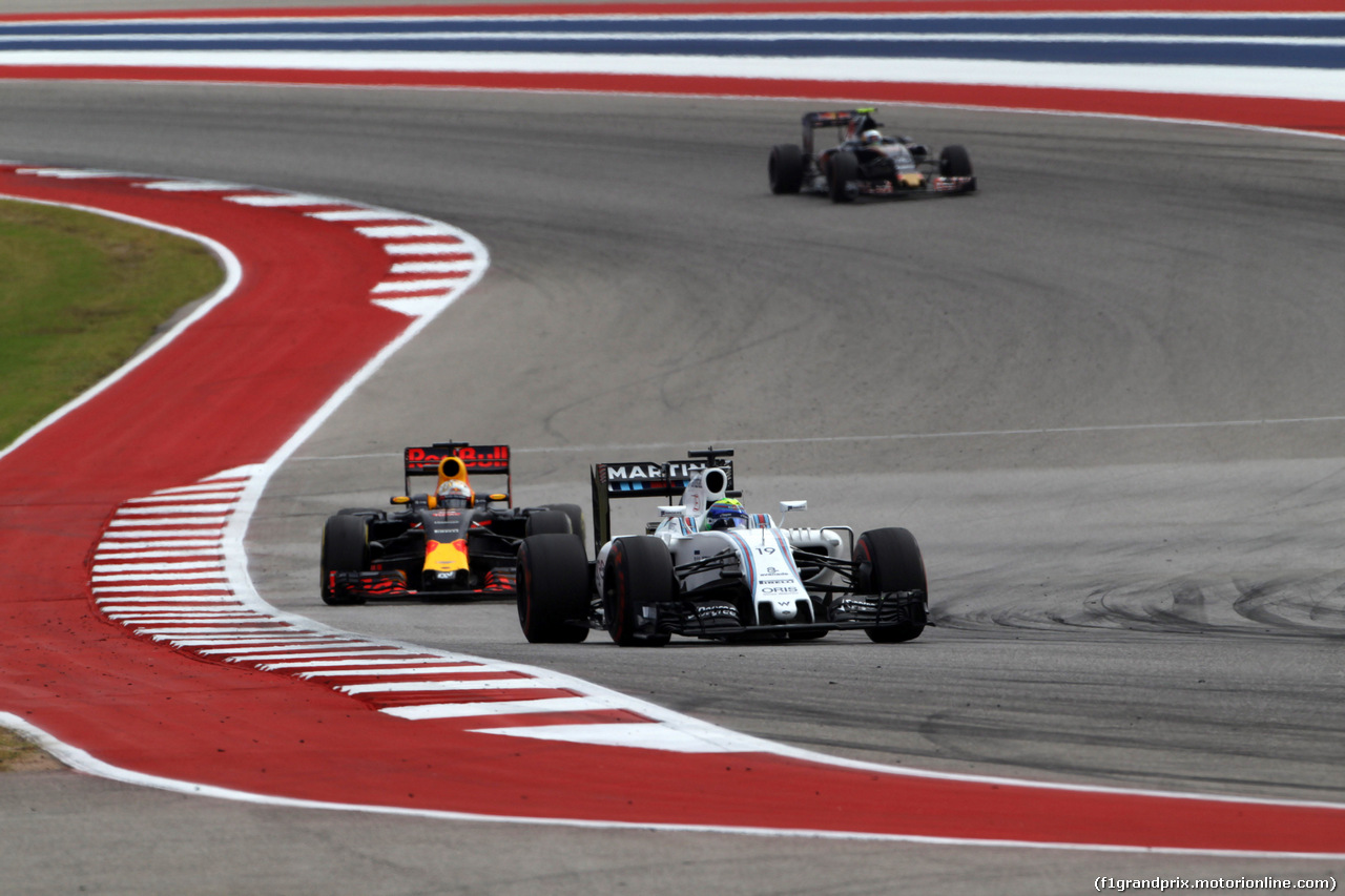 GP USA, 23.10.2016 - Gara, Felipe Massa (BRA) Williams FW38 e Daniel Ricciardo (AUS) Red Bull Racing RB12