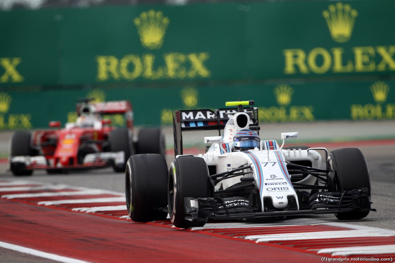 GP USA, 23.10.2016 - Gara, Valtteri Bottas (FIN) Williams FW38 e Sebastian Vettel (GER) Ferrari SF16-H
