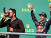 GP USA, 23.10.2016 - Gara, Gerard Butler, Actor e Daniel Ricciardo (AUS) Red Bull Racing RB12