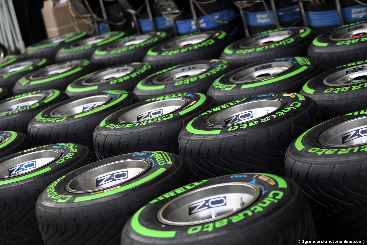 GP USA, 20.10.2016 - Pirelli Tyres e OZ Wheels