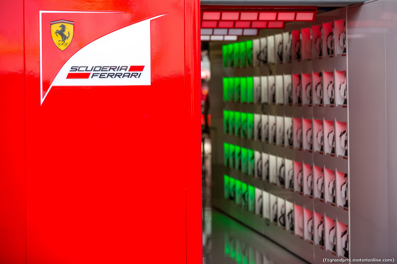 GP USA, 20.10.2016 - Ferrari garage