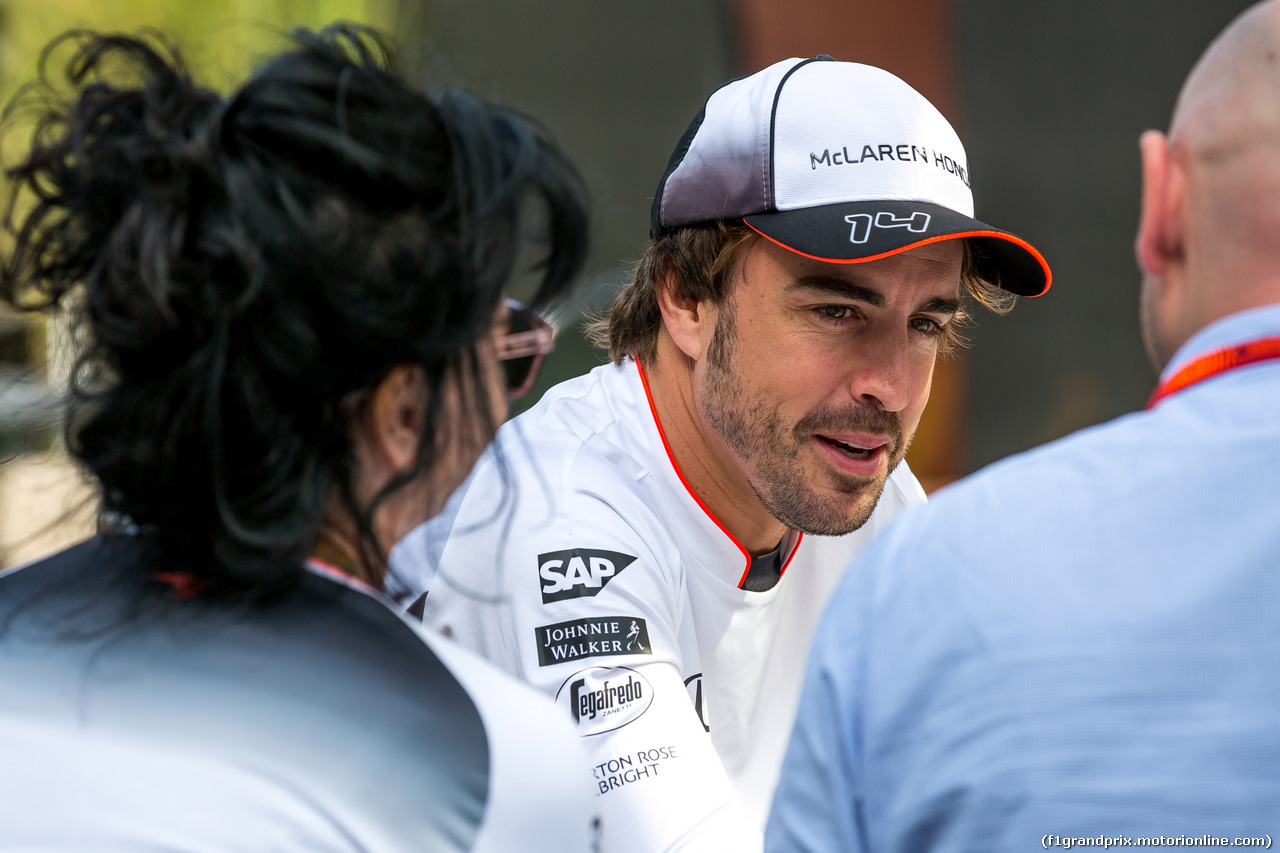GP USA, 20.10.2016 - Fernando Alonso (ESP) McLaren Honda MP4-31