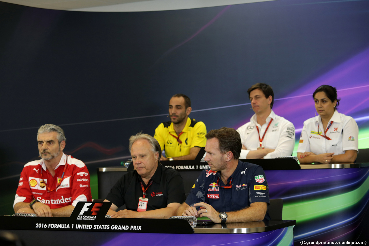 GP USA, 21.10.2016 - Conferenza Stampa, (From Row back) Cyril Abiteboul (FRA) Renault Sport F1 Managing Director, Toto Wolff (GER) Mercedes AMG F1 Shareholder e Executive Director, Monisha Kaltenborn (AUT), CEO e Team Principal, Sauber F1 Team, Maurizio Arrivabene (ITA) Ferrari Team Principal, Gene Haas (USA), head of the Haas F1 Team, Daniel Ricciardo (AUS) Red Bull Racing RB12