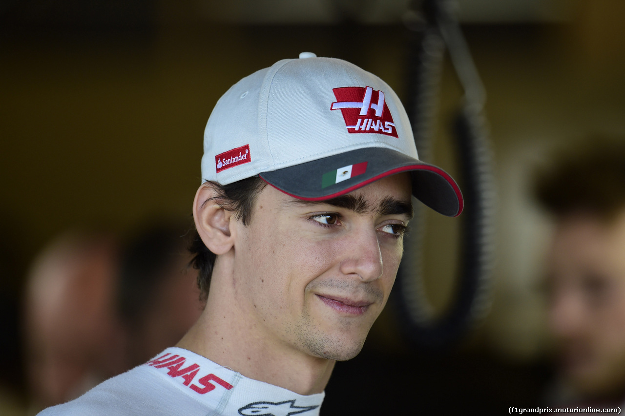 GP USA, 22.10.2016 - Prove Libere 3, Esteban Gutierrez (MEX) Haas F1 Team VF-16