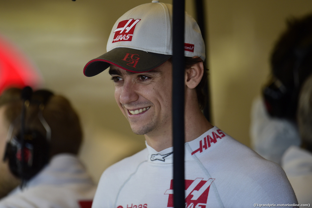 GP USA, 22.10.2016 - Prove Libere 3, Esteban Gutierrez (MEX) Haas F1 Team VF-16
