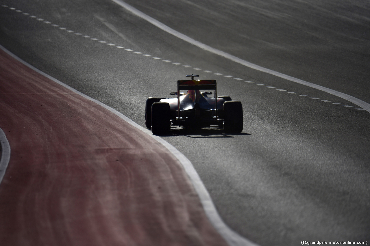 GP USA, 22.10.2016 - Prove Libere 3, Daniel Ricciardo (AUS) Red Bull Racing RB12