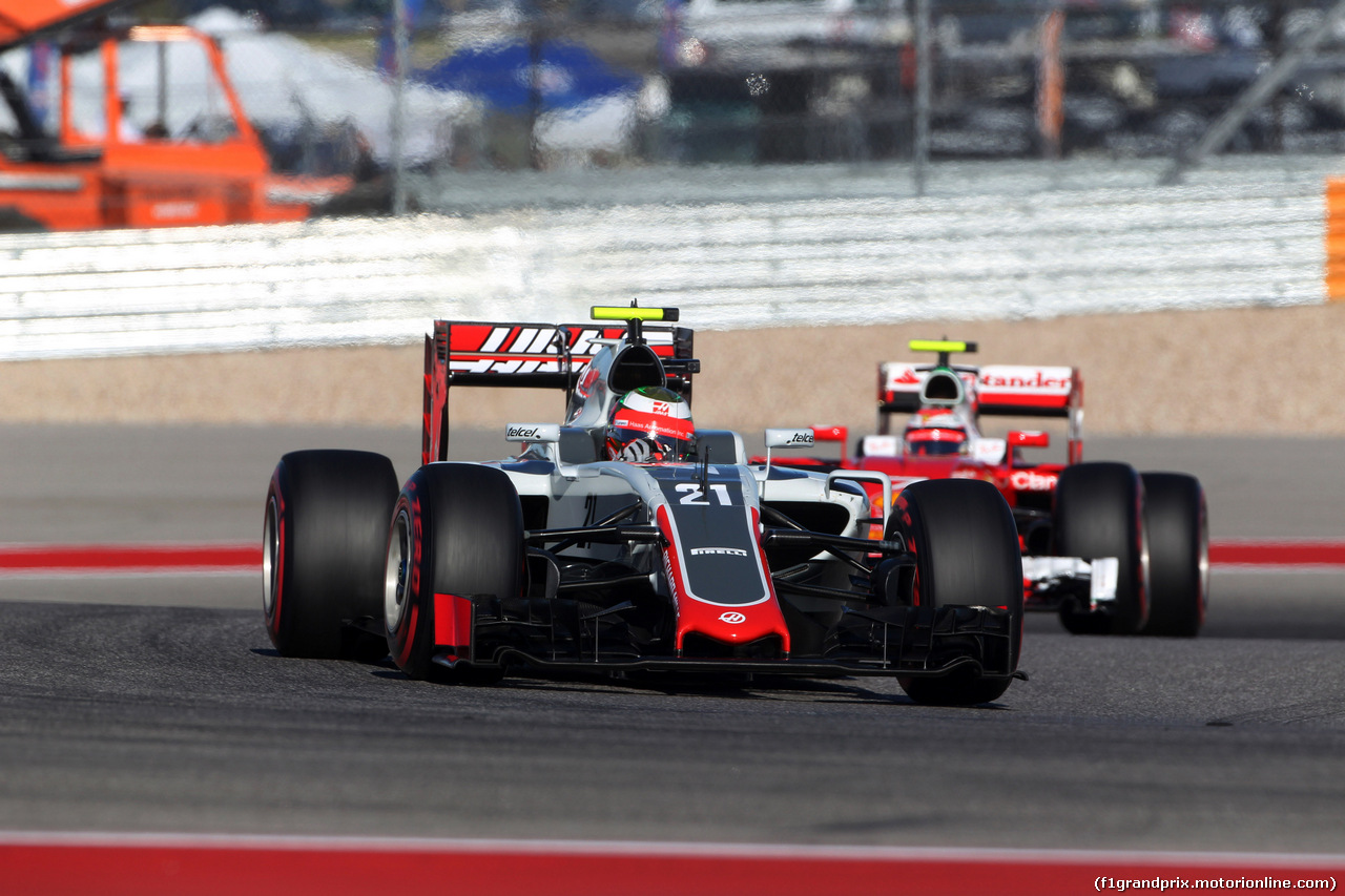 GP USA, 22.10.2016 - Prove Libere 3, Esteban Gutierrez (MEX) Haas F1 Team VF-16 e Kimi Raikkonen (FIN) Ferrari SF16-H