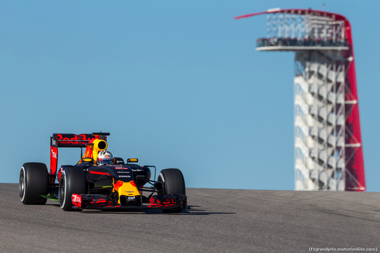 GP USA, 22.10.2016 - Prove Libere 3, Daniel Ricciardo (AUS) Red Bull Racing RB12