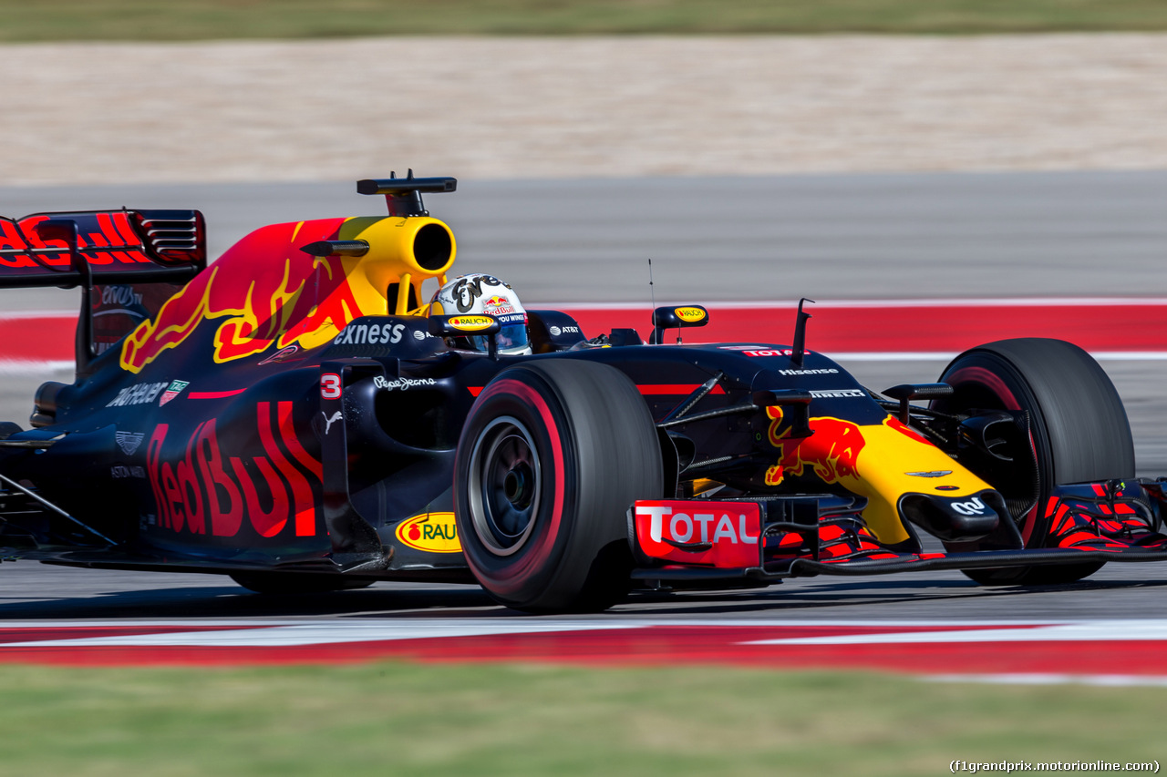 GP USA, 22.10.2016 - Prove Libere 3, Daniel Ricciardo (AUS) Red Bull Racing RB12