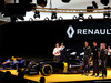 RENAULT F1 PRESENTAZIONE 2016, (L to R): Frederic Vasseur (FRA) Renault Sport Formula One Team Racing Director, Carlos Ghosn (FRA) Chairman of Renault, Kevin Magnussen (DEN) Renault Sport Formula One Team, Jolyon Palmer (GBR), Renault Sport Formula One Team e Esteban Ocon (FRA), Renault Sport Formula One Team.
03.02.2016.