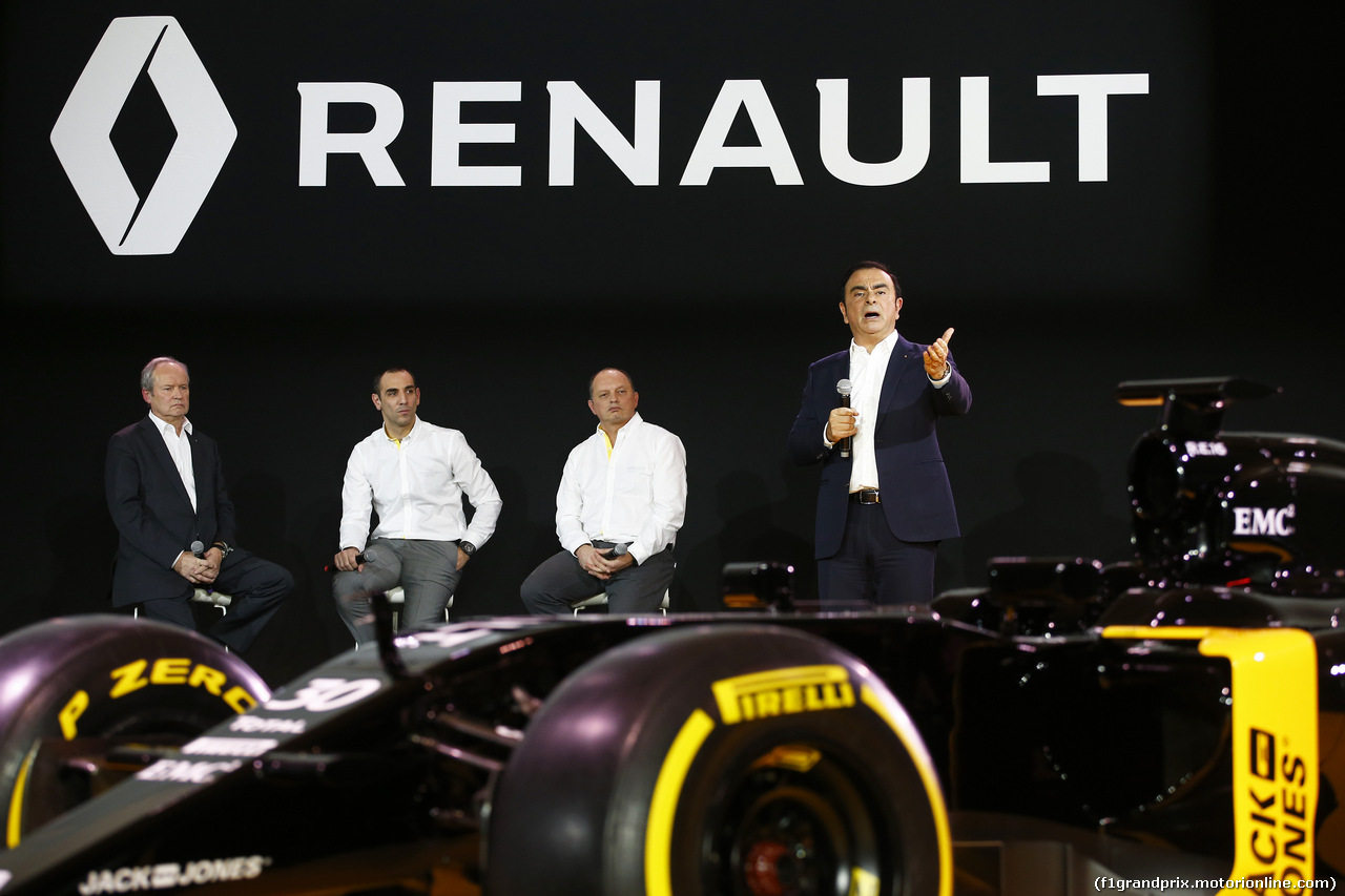 RENAULT F1 PRESENTAZIONE 2016, (L to R): Patrice Ratti (FRA) Renault Sport Cars General Manager; Cyril Abiteboul (FRA) Renault Sport F1 Managing Director; Frederic Vasseur (FRA) Renault Sport Formula One Team Racing Director; Carlos Ghosn (FRA) Chairman of Renault.
03.02.2016.