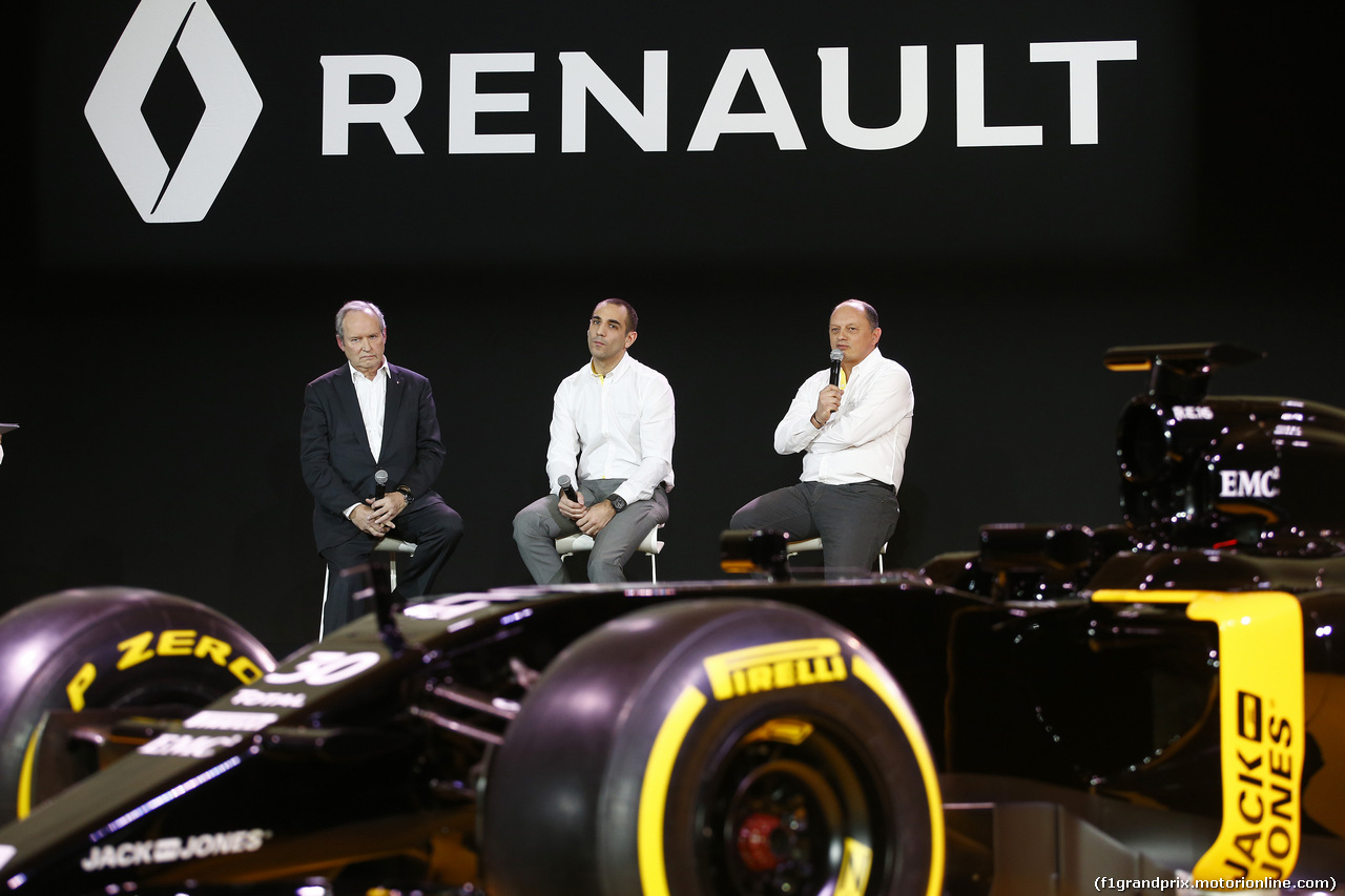 RENAULT F1 PRESENTAZIONE 2016, (L to R): Jerome Stoll (FRA) Renault Sport F1 President with Cyril Abiteboul (FRA) Renault Sport F1 Managing Director e Frederic Vasseur (FRA) Renault Sport Formula One Team Racing Director.
03.02.2016.
