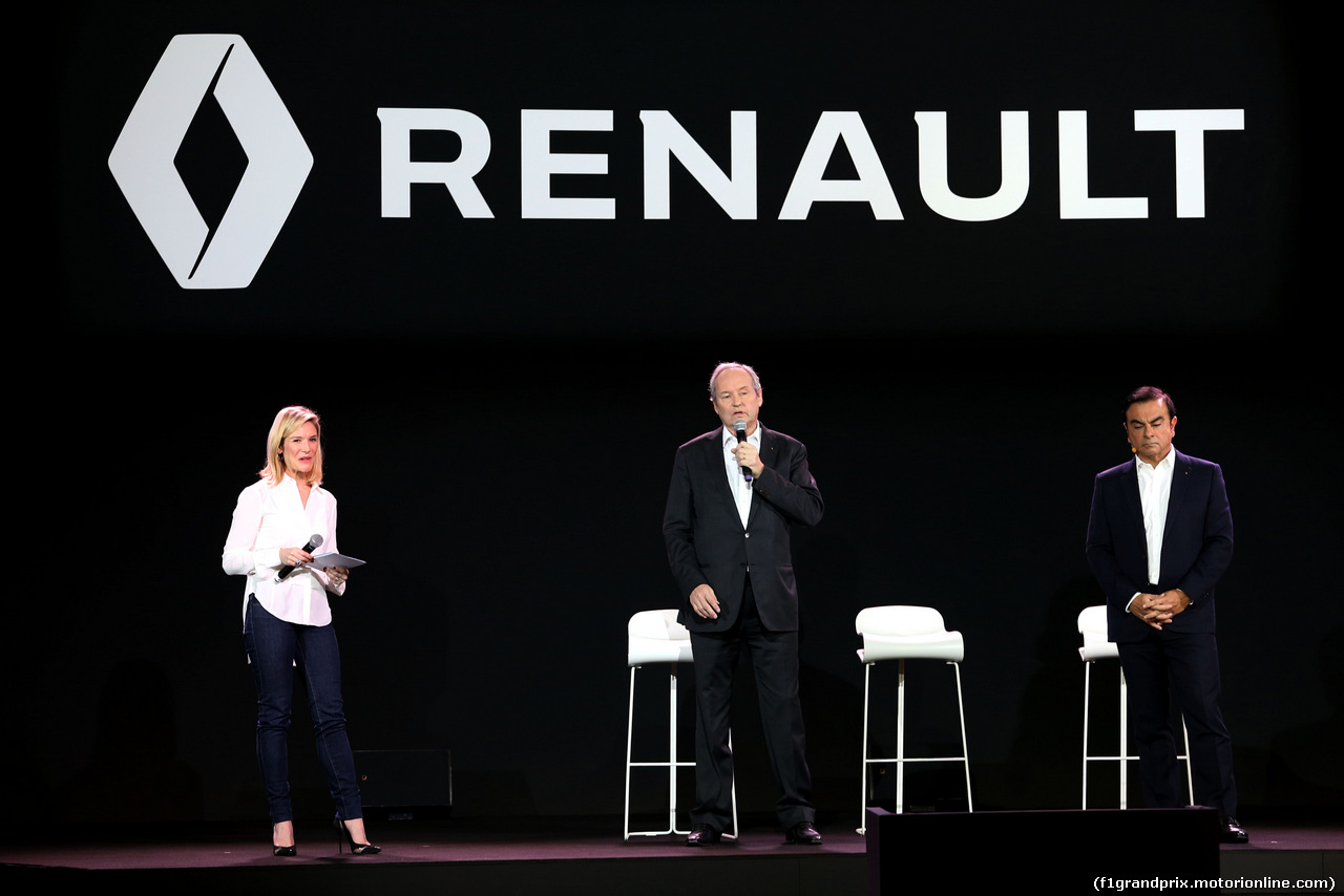 RENAULT F1 PRESENTAZIONE 2016, (L to R): Jerome Stoll (FRA) Renault Sport F1 President with Carlos Ghosn (FRA) Chairman of Renault 
03.02.2016.