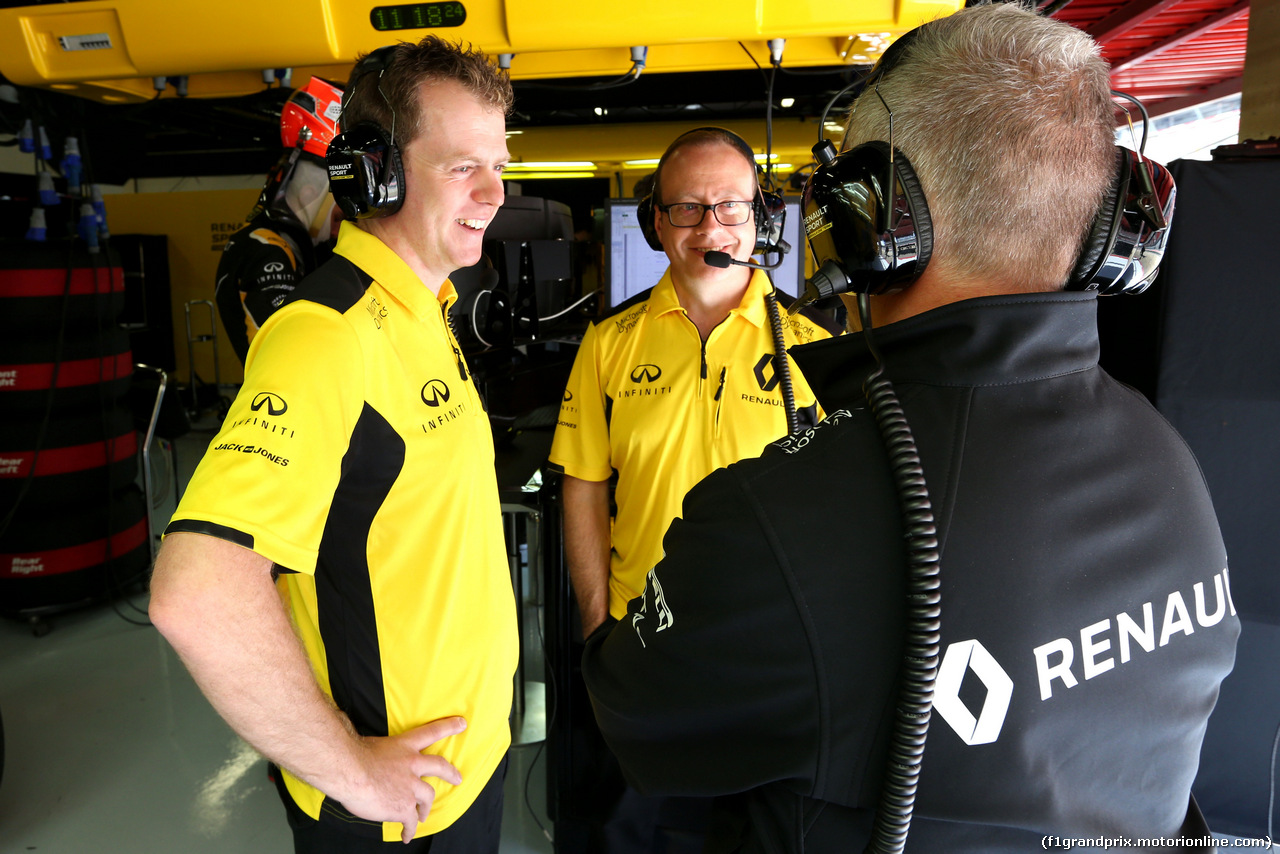 TEST F1 BARCELLONA 17 MAGGIO, Renault Sport F1 Team engineers
17.05.2016.