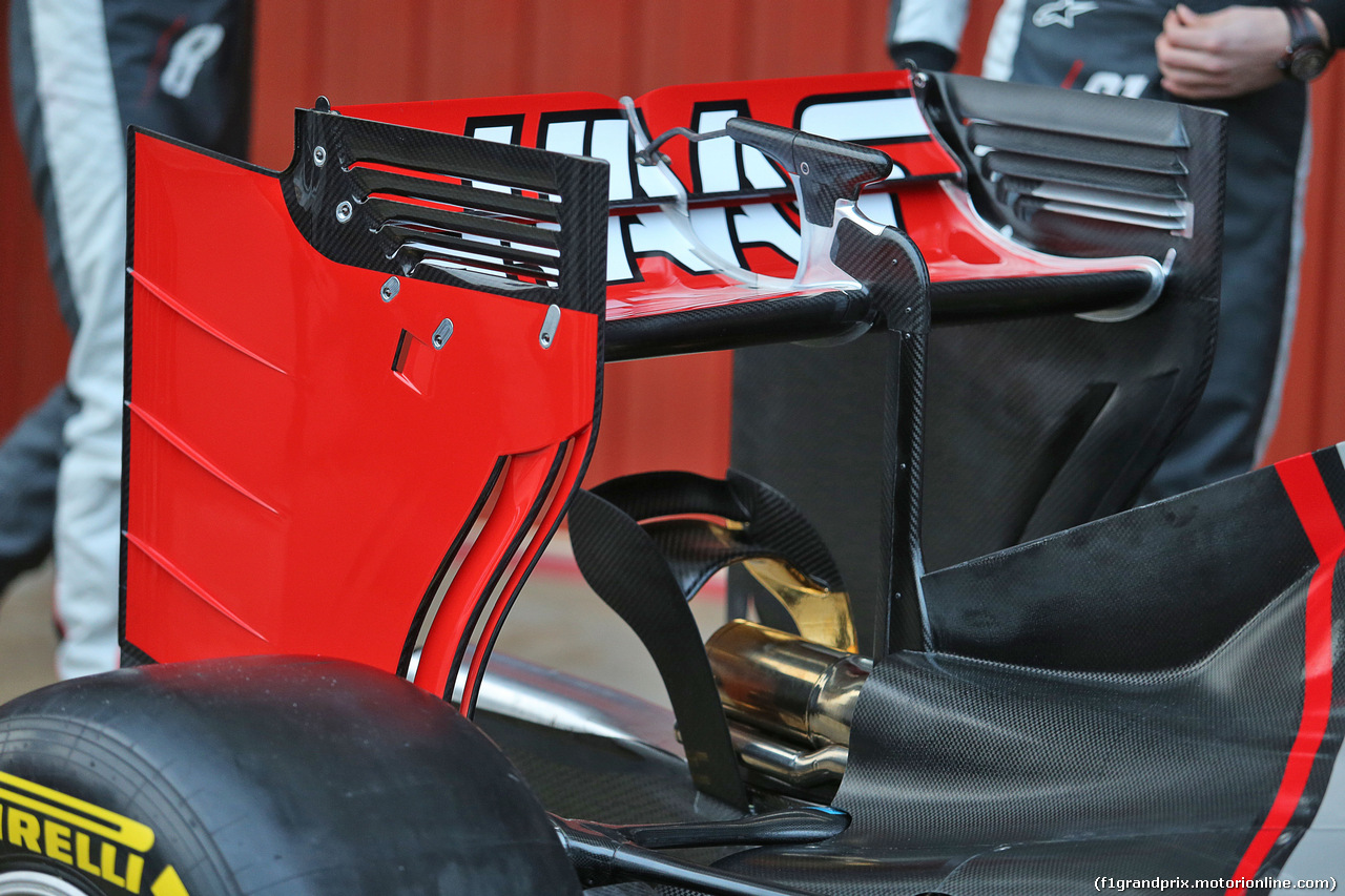 TEST F1 BARCELLONA 22 FEBBRAIO, Haas VF-16 rear wing detail.
22.02.2016.