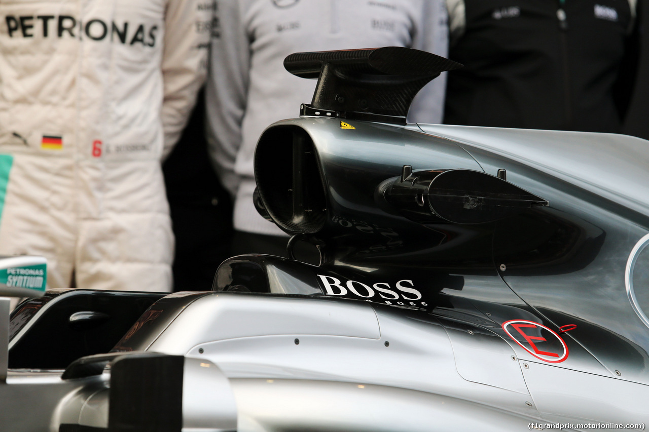 TEST F1 BARCELLONA 22 FEBBRAIO, Mercedes AMG F1 W07 Hybrid cockpit detail.
22.02.2016.