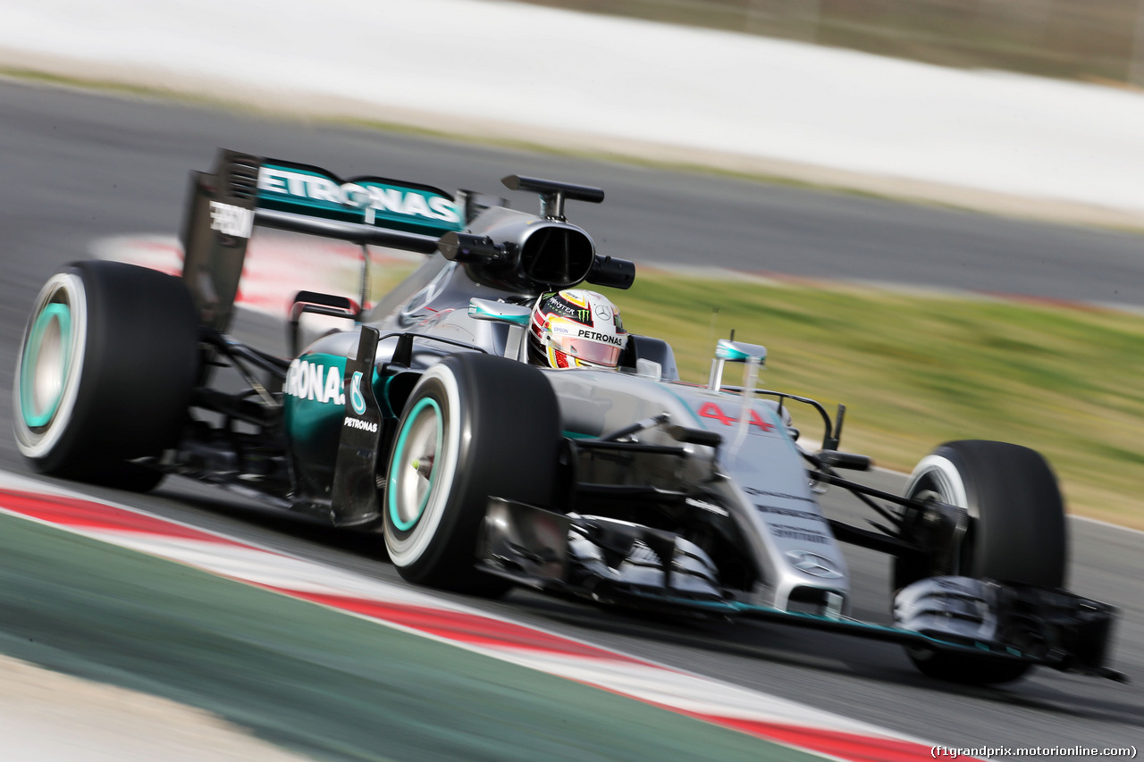 TEST F1 BARCELLONA 22 FEBBRAIO, Lewis Hamilton (GBR) Mercedes AMG F1 W07 Hybrid.
22.02.2016.