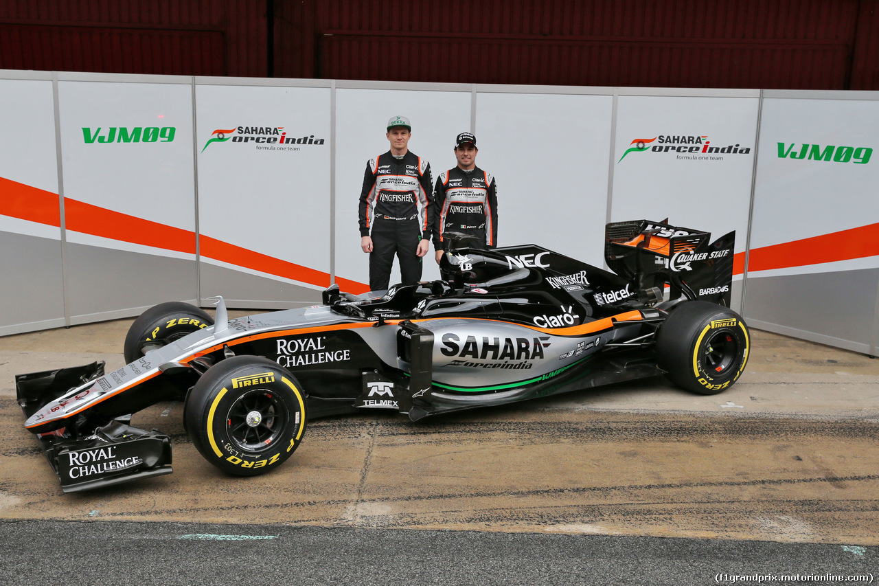 TEST F1 BARCELLONA 22 FEBBRAIO, (L to R): Nico Hulkenberg (GER) Sahara Force India F1 with team mate e the Sahara Force India F1 VJM09.
22.02.2016.