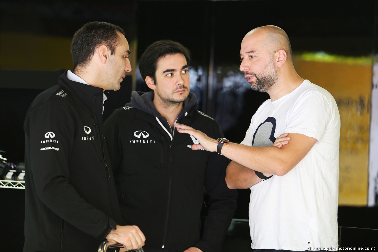 TEST F1 BARCELLONA 22 FEBBRAIO, Cyril Abiteboul (FRA) Renault Sport F1 Managing Director (Left) with Gerard Lopez (FRA) (Right).
22.02.2016.
