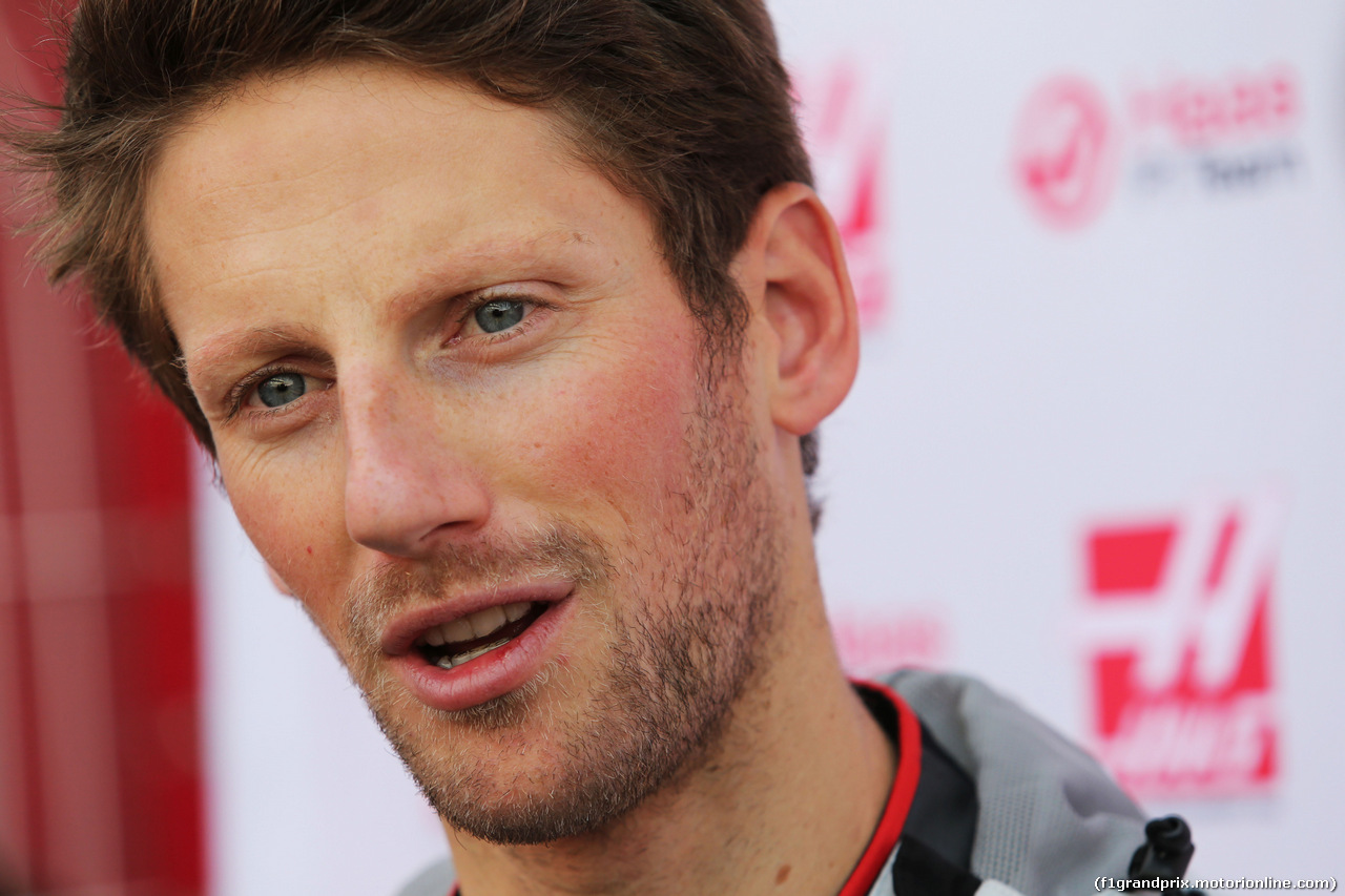 TEST F1 BARCELLONA 22 FEBBRAIO, Romain Grosjean (FRA) Haas F1 Team with the media.
22.02.2016.