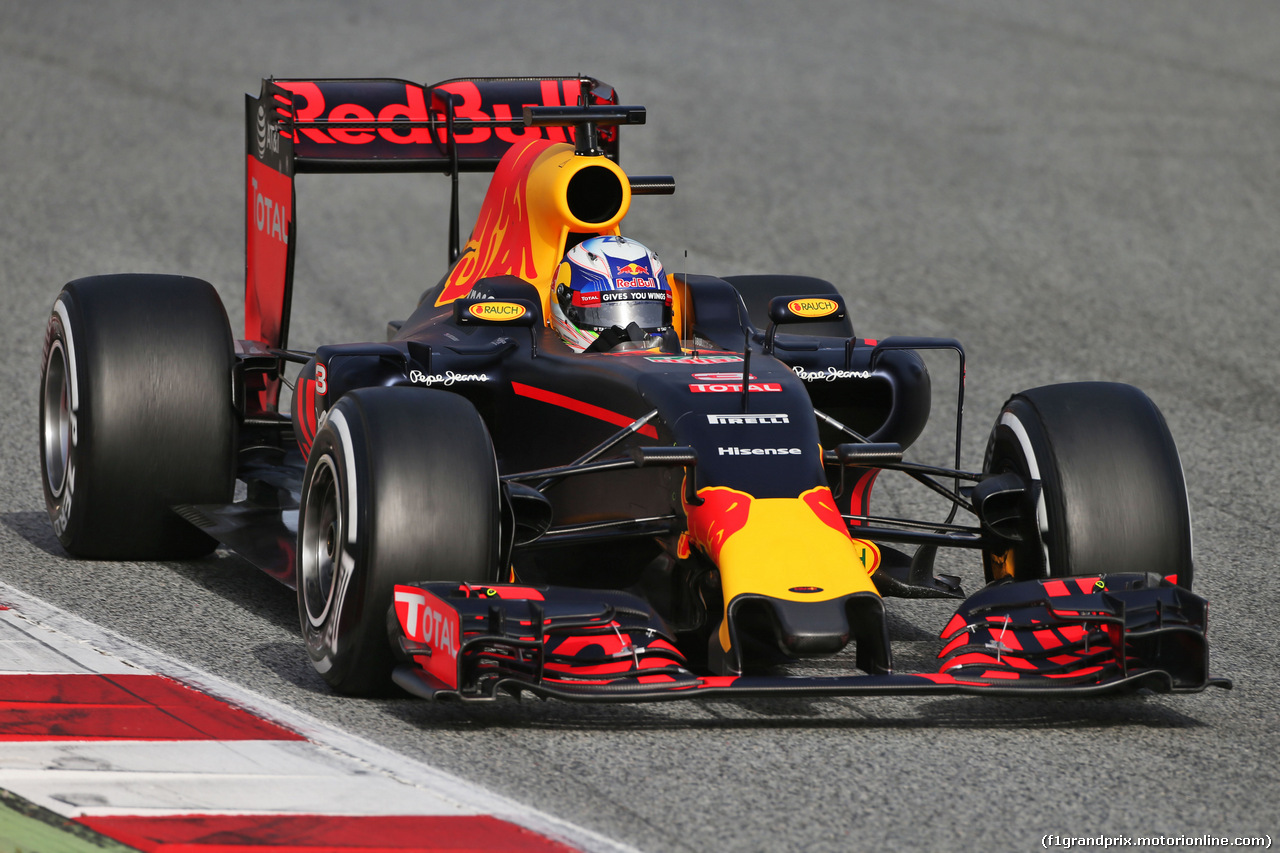 TEST F1 BARCELLONA 23 FEBBRAIO, Daniel Ricciardo (AUS) Red Bull Racing RB11.
23.02.2016. F