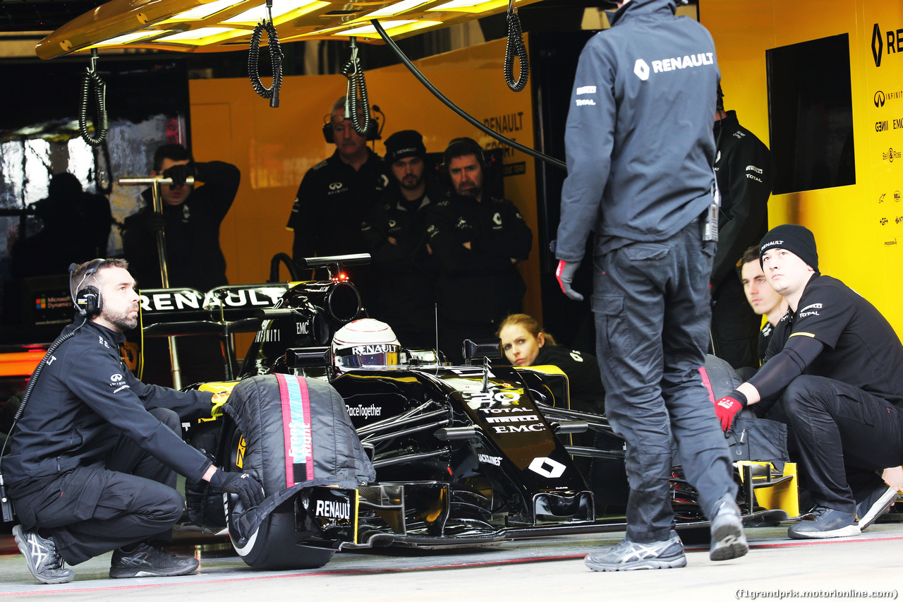 TEST F1 BARCELLONA 24 FEBBRAIO, Kevin Magnussen (DEN) Renault Sport F1 Team RS16.
24.02.2016.